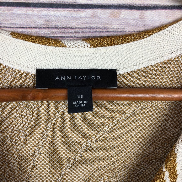 Ann Taylor | Gold Leaf Print Sweater Dress Size XS - Picture 5 of 7